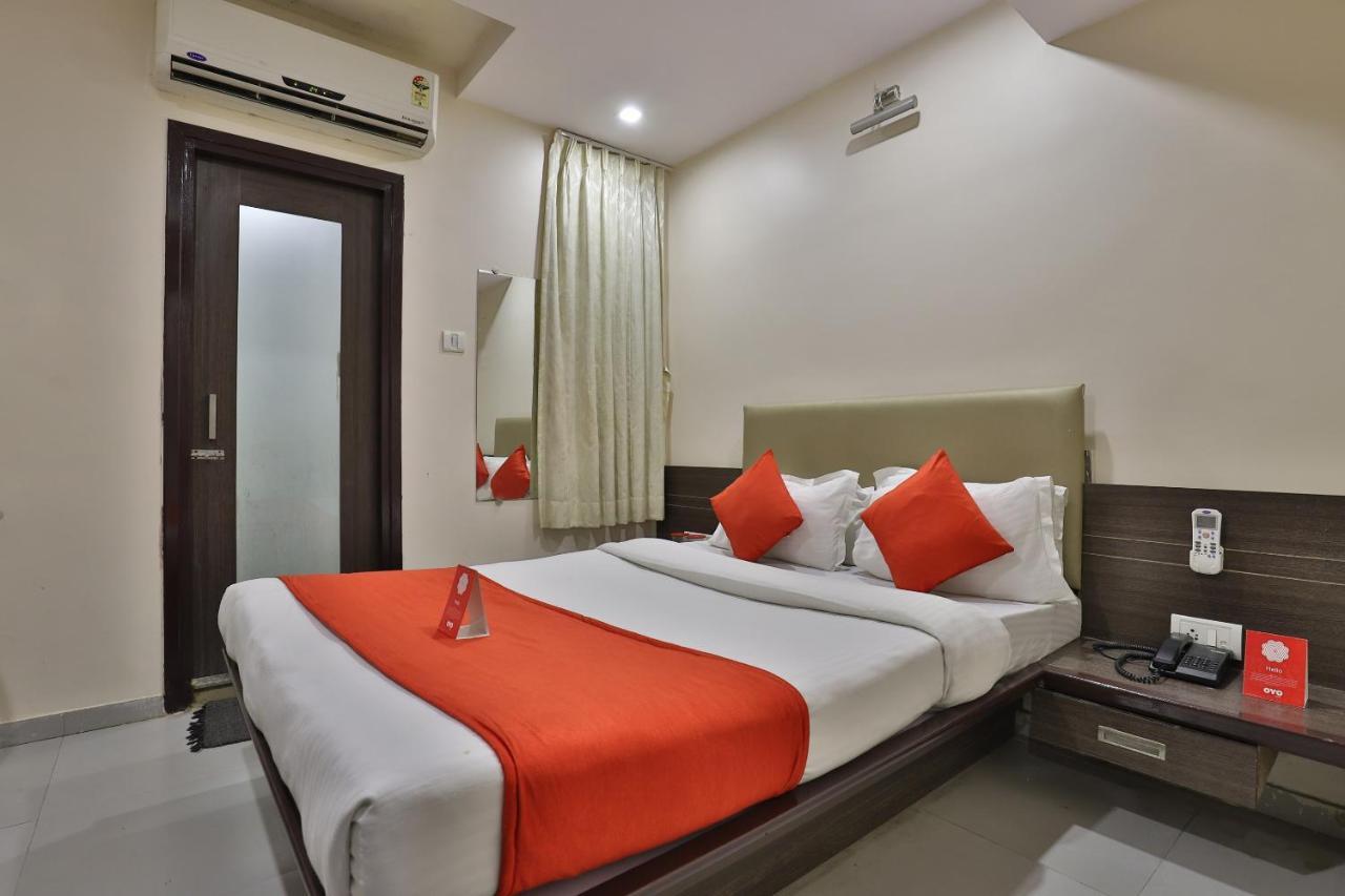 New Rajdhani Hotel Vadodara Exterior foto